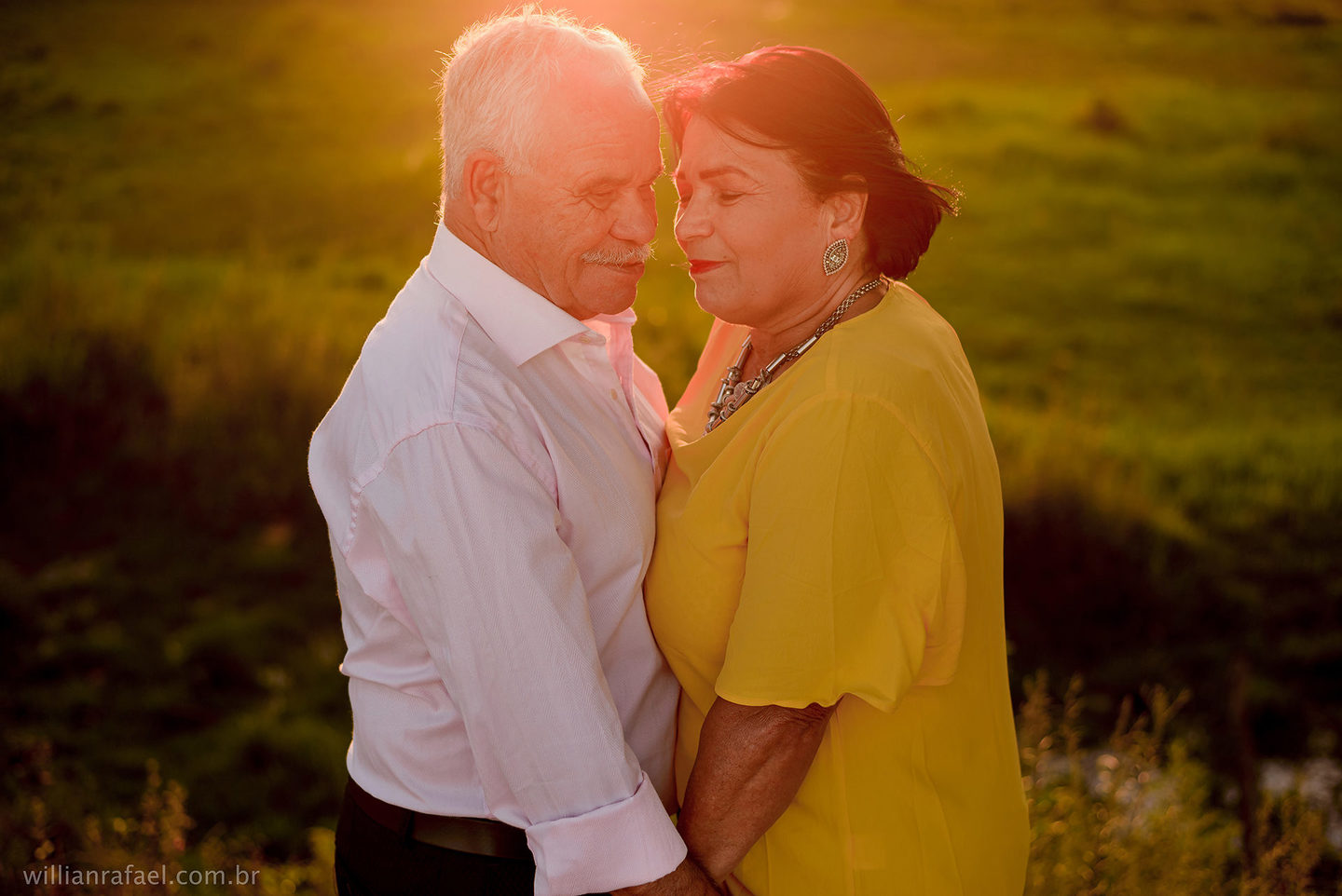 Book de aniversário de 50 anos de casados no fim do dia - Noêmia e Nicolau Book de aniversário de 50 anos de casados no fim do dia - Noêmia e Nicolau