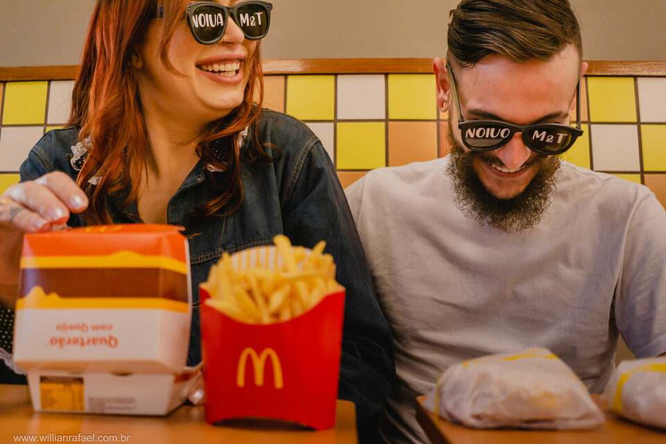 Pré Wedding no McDonald's do Matheus e da Thais.