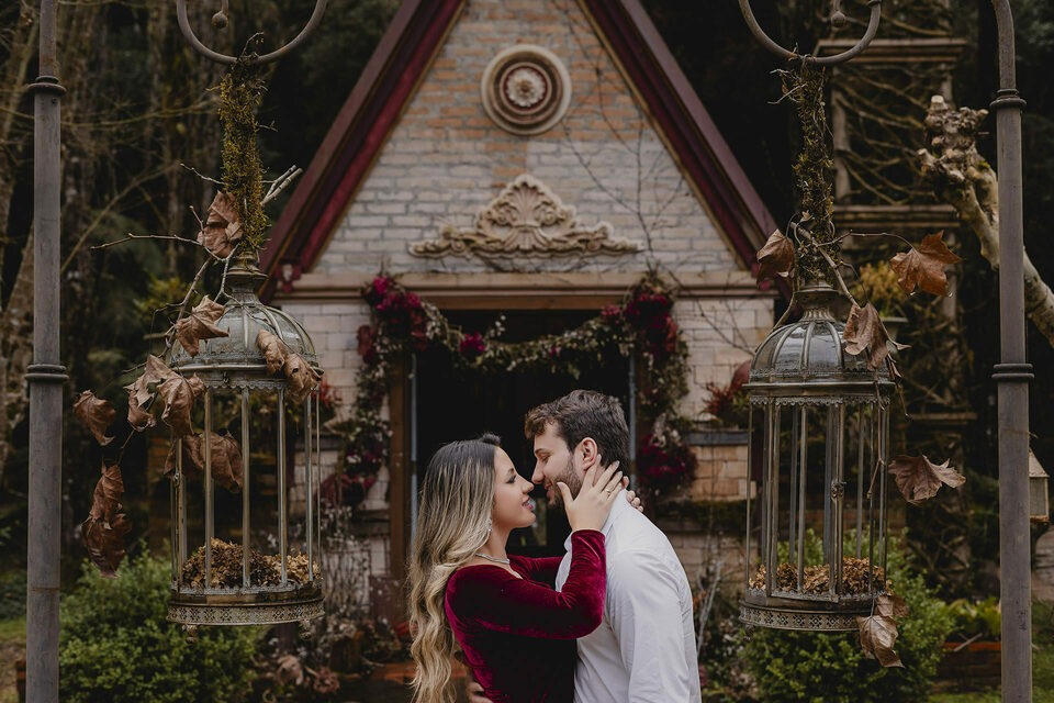 Pré-casamento na Serra Catarinense – Raphaella & Daniel no Jardim Secreto Ville de France, Urubici Pré-casamento na Serra Catarinense – Raphaella & Daniel no Jardim Secreto Ville de France, Urubici